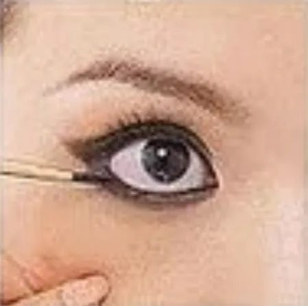眼妆新手初学化妆教程?