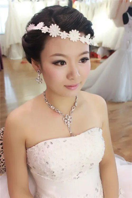 怎么画新娘妆好看 画新娘妆要注意什么