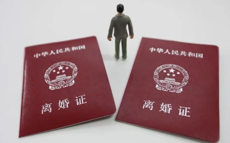 姐姐离婚后一直住在我家,我应该怎么委婉的将她赶走?