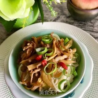 “榨菜”榨菜肉丝面