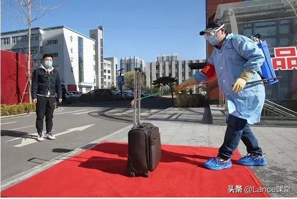 绥芬河口岸输入病例是否影响黑龙江省开学时间？