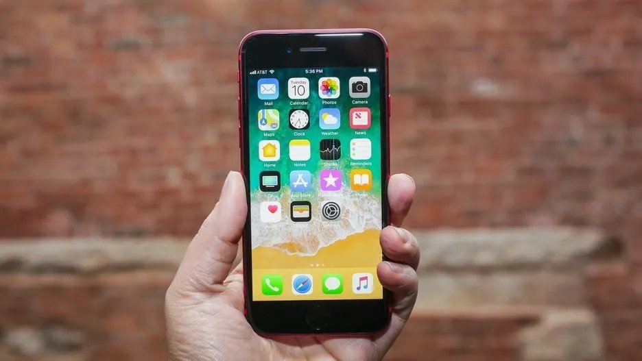 中毒已深 iPhone 8红色版真机上手图赏