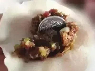 吉林一男子吃饺子误将硬币吞进肚,误食硬币该怎么办?