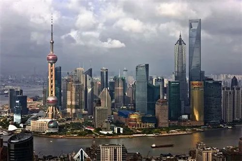 北上广人均存款超10万 网友调侃:10w又怎样 厕所都买不起