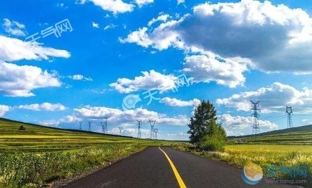 最美天路垃圾成山 清扫速度赶不上人扔速度