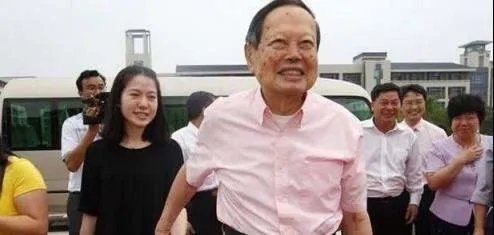 杨振宁去世后翁帆的财产将怎样分配？