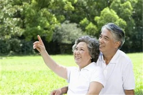 三亚老年公寓包吃包住是真的吗