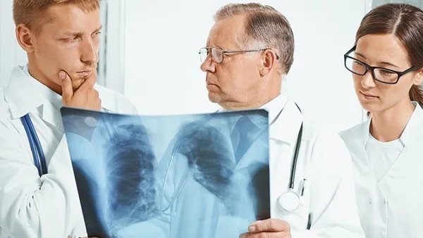 白血病的主要原因是什么？