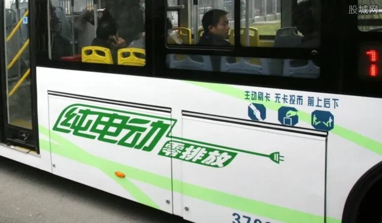 立法严查非法客运 被消费者举报的黑车将受这些严惩