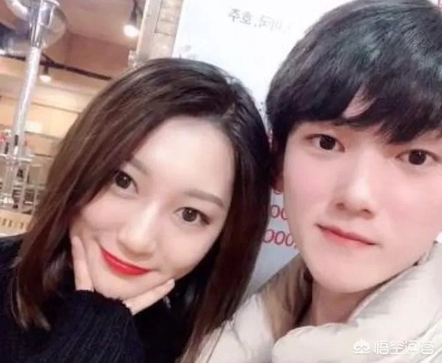 JKL回家度假被爆出有女友,姐姐们心碎一地!网友:还好不是网红脸!你怎么看?