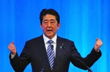 安倍晋三致歉遭抨击吗?