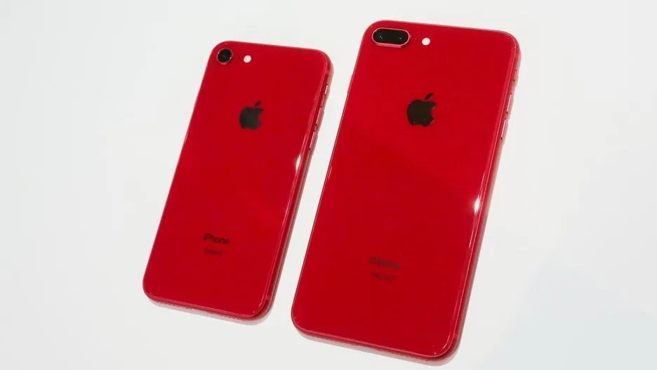 中毒已深 iPhone 8红色版真机上手图赏
