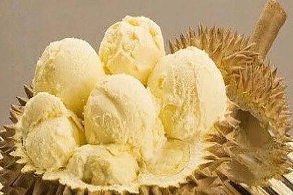村民食用哄抢榴莲食物中毒