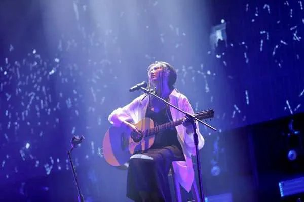 中国民谣女歌手排行榜:陈绮贞在榜,第十名是高考状元