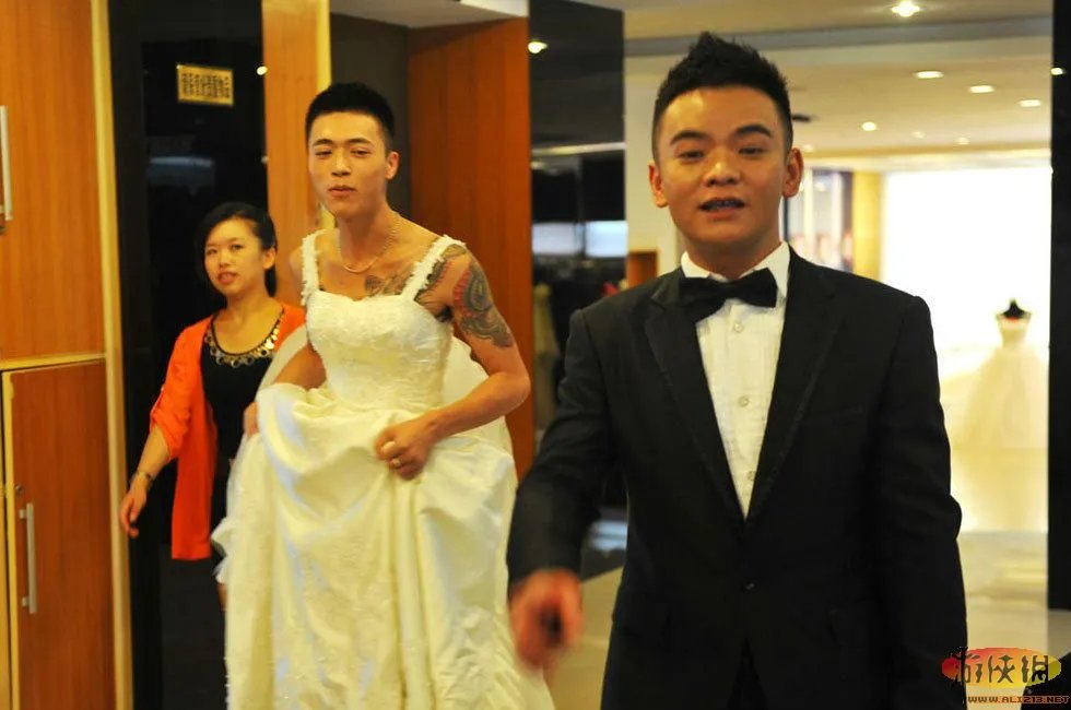 基友一生一起走!福建首对男同志公开结婚啦!