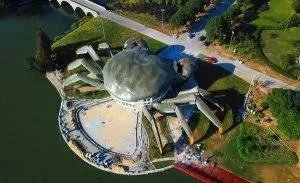 如何评价苏州螃蟹建筑呢？