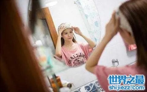 苏小妍4p门内幕曝光，无辜躺枪导致微笑苏小妍分手 