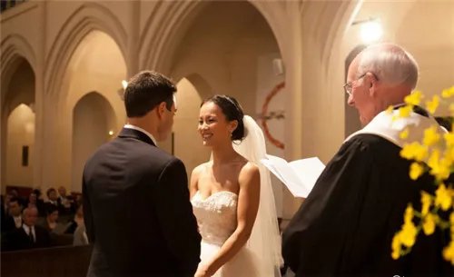 教堂式婚礼仪式介绍 教堂婚礼流程如何安排