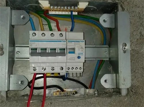 断路器的作用是什么