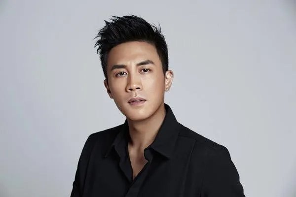 杜淳抛弃6任明星女友,他的妻子到底是谁?
