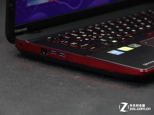 游戏界的火炎巨人 东芝Qosmio X70评测