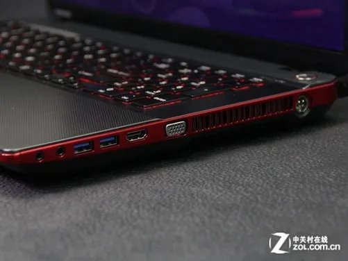 游戏界的火炎巨人 东芝Qosmio X70评测