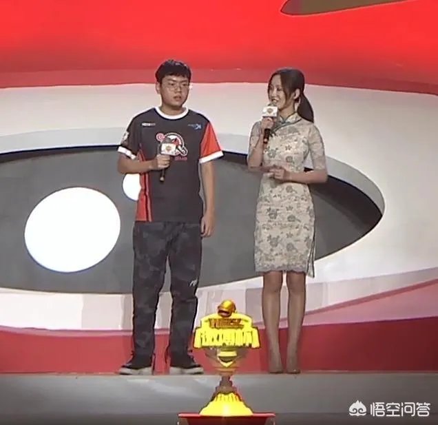 微博杯：SMG战队8杀吃鸡挺进决赛，4AM晋级命运掌握在自己手中，如何点评？