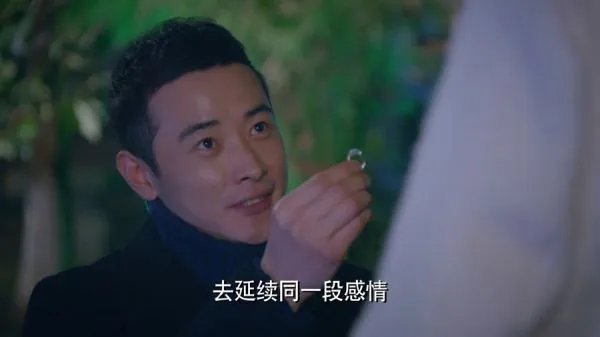电视剧克拉恋人中雷奕明最后和谁在一起了