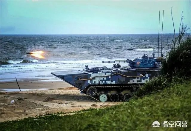 中国05式两栖步战车在海里时是否可以开炮?性能怎么样?