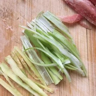 “榨菜”榨菜肉丝面