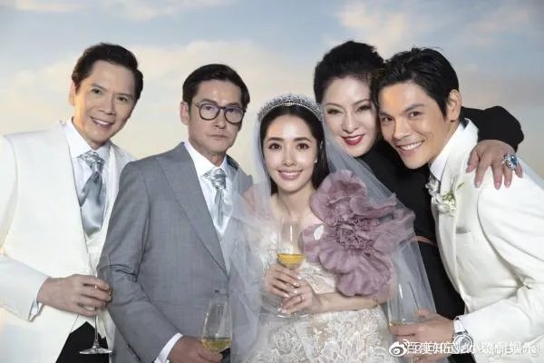 向佐和郭碧婷究竟是怎么认识的?