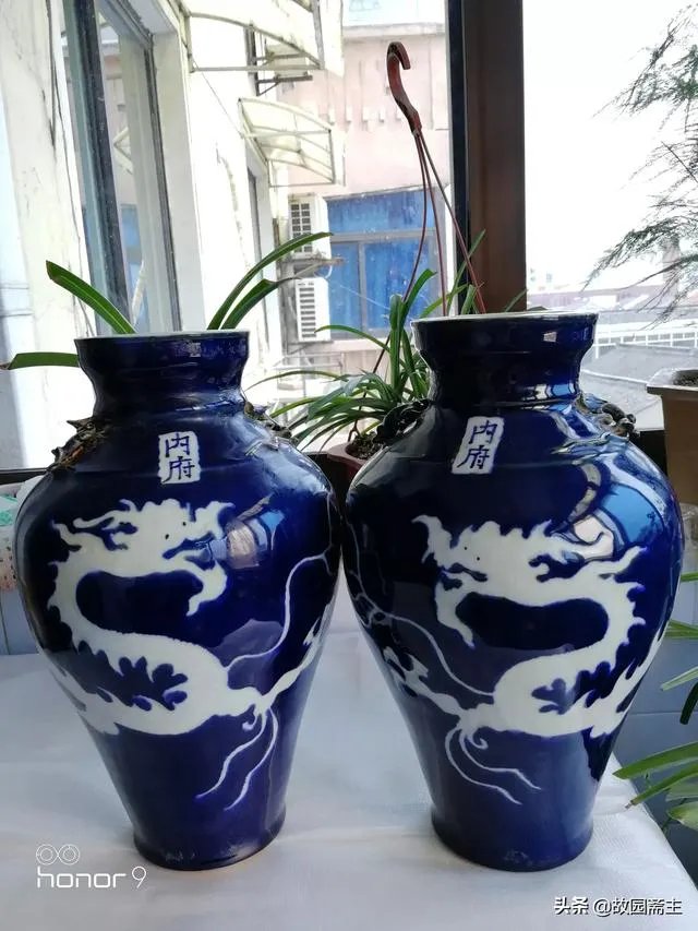 如何鉴定明嘉靖篮釉瓷？