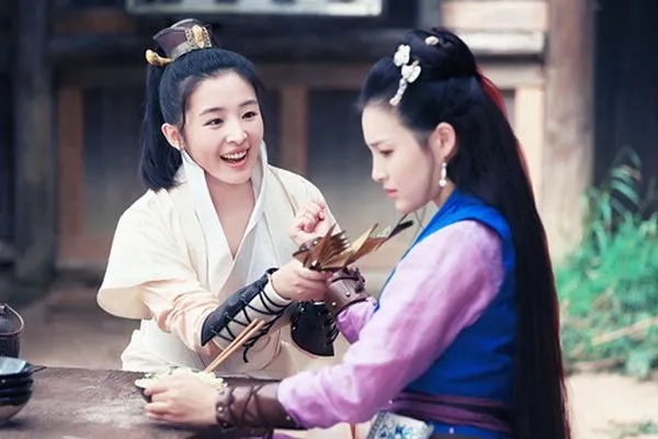 网爆彭冠英张含韵已经领证结婚,为何两人恋爱能如此低调?