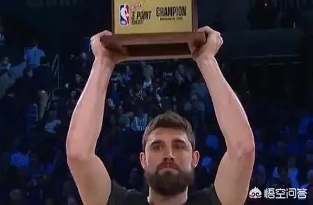 2019年NBA全明星三分球大赛冠军哈里斯,两轮合计投出51分,你怎么看?