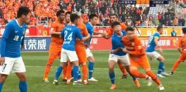 中国足协针对傅明事件做出回应,对其进行内部停哨的处罚。你怎么看?