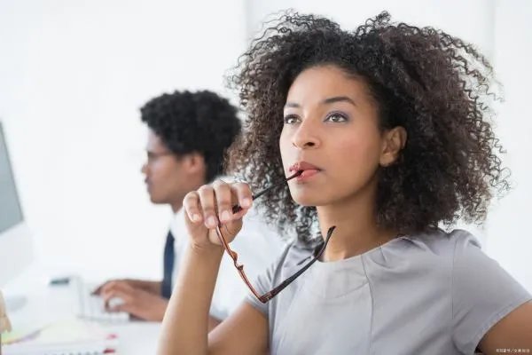 地方环境不一样，为什么教育的方法也不一样呢 ？