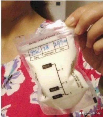 哺乳期妈妈涨奶挤奶的时候宝宝都很快就醒来是怎么回事