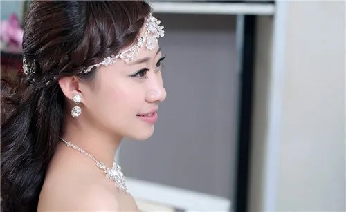 哈尔滨新娘化妆多少钱 优秀的化妆师应该具备哪些