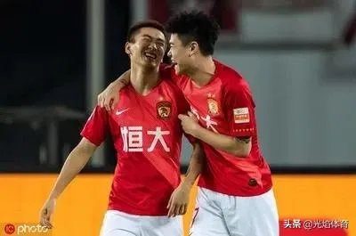 恒大处罚国脚韦世豪和杨立瑜合法吗？之前有法律专家曾举报过恒大的国八规，你怎么看？