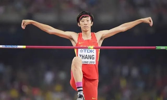 郑恺训练偶遇苏炳添张国伟，苏炳添和张国伟的训练环境是怎样的？