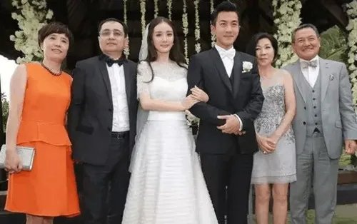 婚宴妈妈礼服一般多少钱 女儿出嫁母亲穿什么