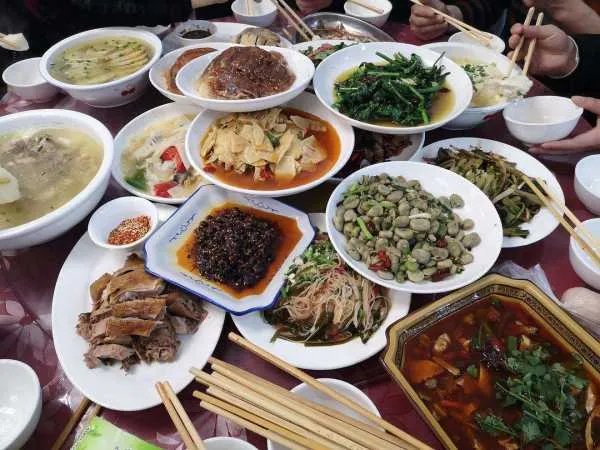 贵州某村规定红白事只能三菜一汤,为何会有这个规定?