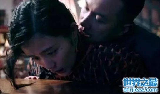柳岩吻戏床戏盘点,各种大尺度上身全裸激情戏