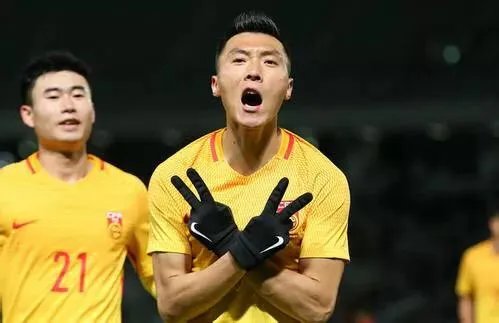 为什么里皮说,于大宝对国足帮助非常大?