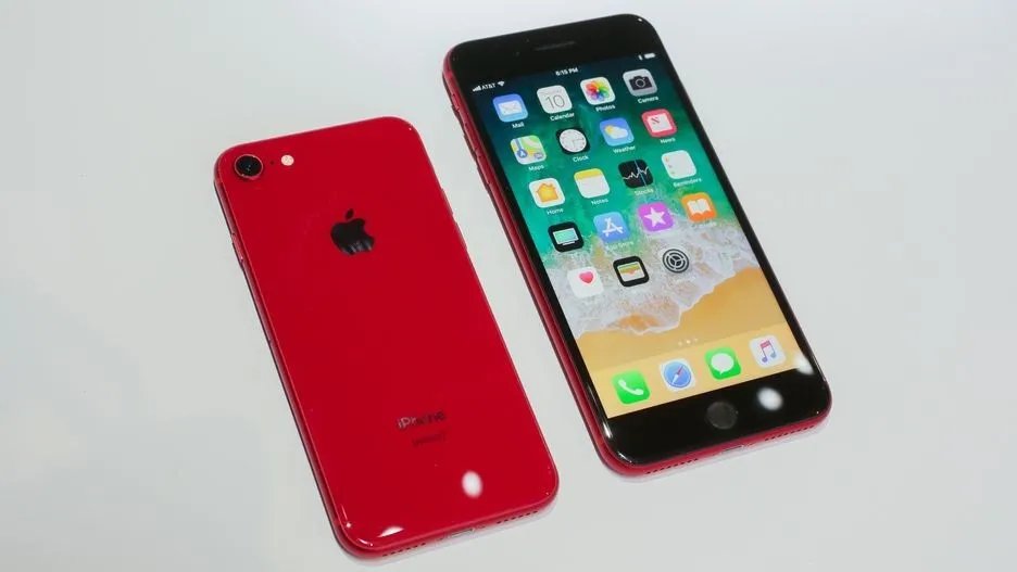 中毒已深 iPhone 8红色版真机上手图赏