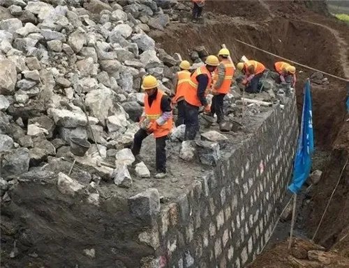 重力式挡土墙五种形式有哪些