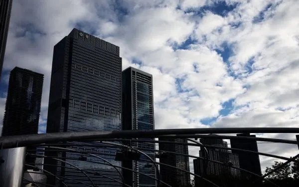 宋茜粉丝站休整公告,为何大多数艺人粉丝得不到工作室的协助?