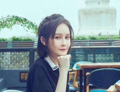 赵本山妻子谈女儿整容，坦言看着很揪心，女儿整容她该不该阻止？