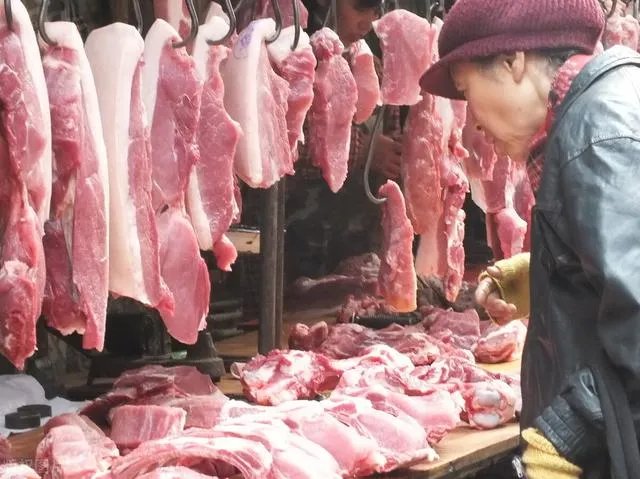 猪价跌幅这么大，养殖户亏损严重，国家会出手吗？