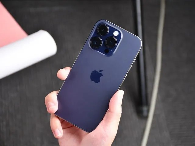 【必买】高性价比还保值,四款大牌旗舰级手机推荐